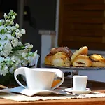 Alojamento de Acomodação e Pequeno-almoço Casa Reale *